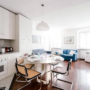 https://downtown-como-porta-torre-flat.it-lombardy.com