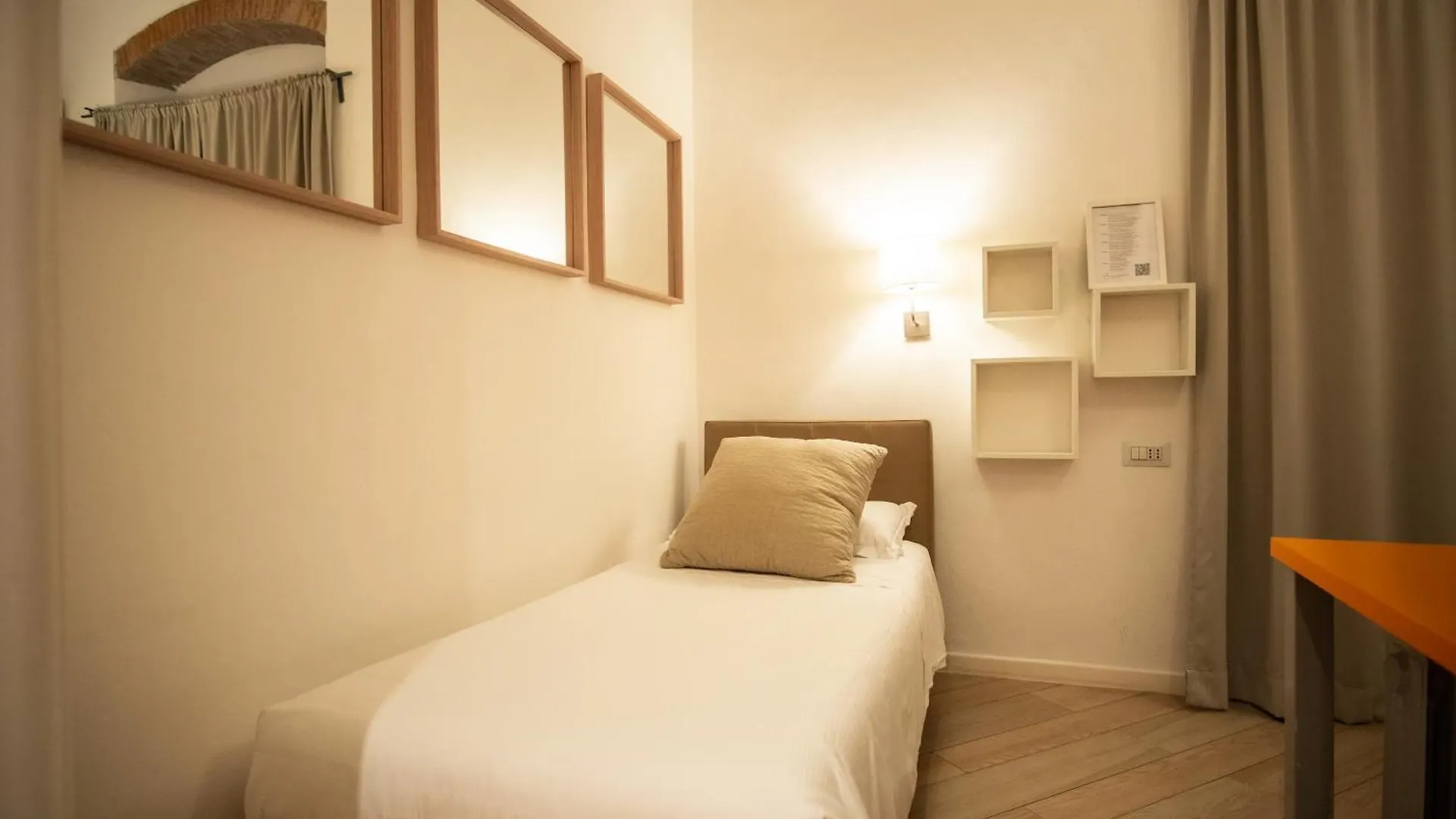 Hotel Bencidormi 0*, Florence